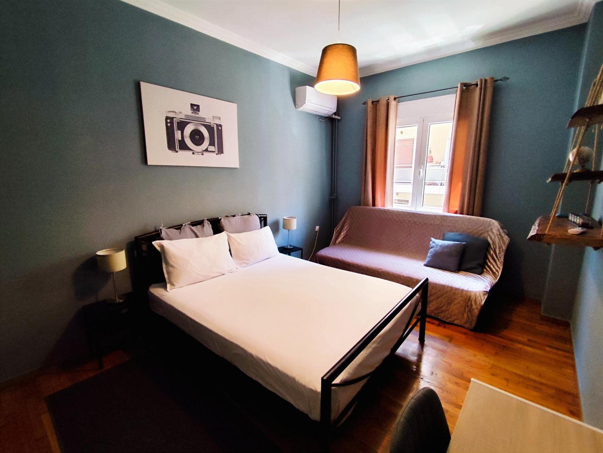 Comfortable Modern Entire House Near The Center Of Athens-Blue Serenity Екстериор снимка
